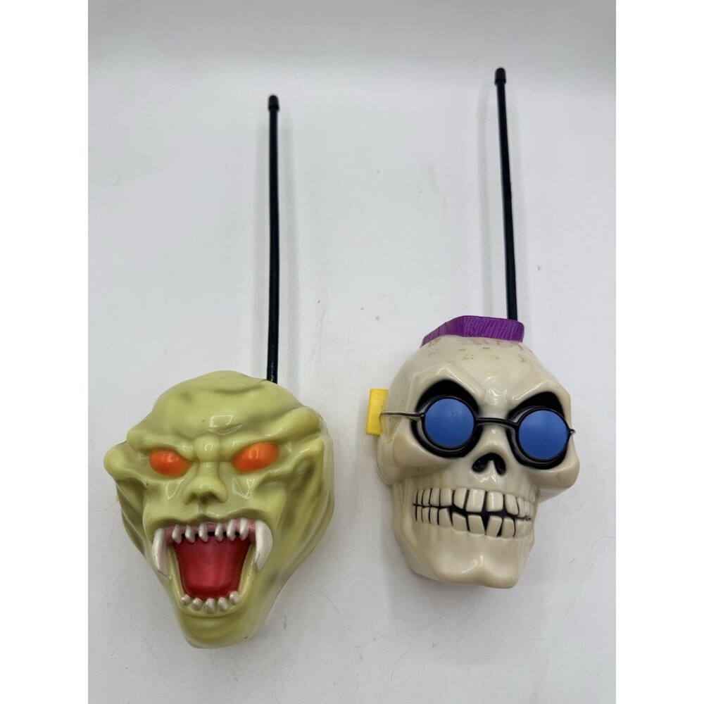 Vintage 1996 Pair Of Goosebumps Haunted Curly Skeleton Walkie Talkies